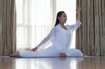 <b>午休1分钟让你在办公室轻松减肥，减肥瑜伽</b>