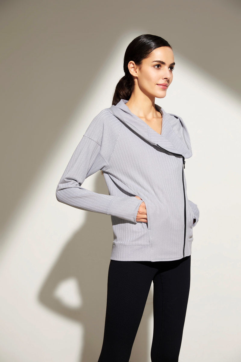 /uploads/allimg/170907/1-1FZG45132.jpg 图片关键词