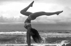 练习瑜伽体位的技巧